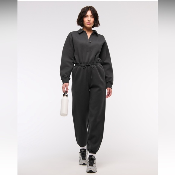 Abercrombie & Fitch Pants - YPB neoKNIT MAX Polo Jumpsuit